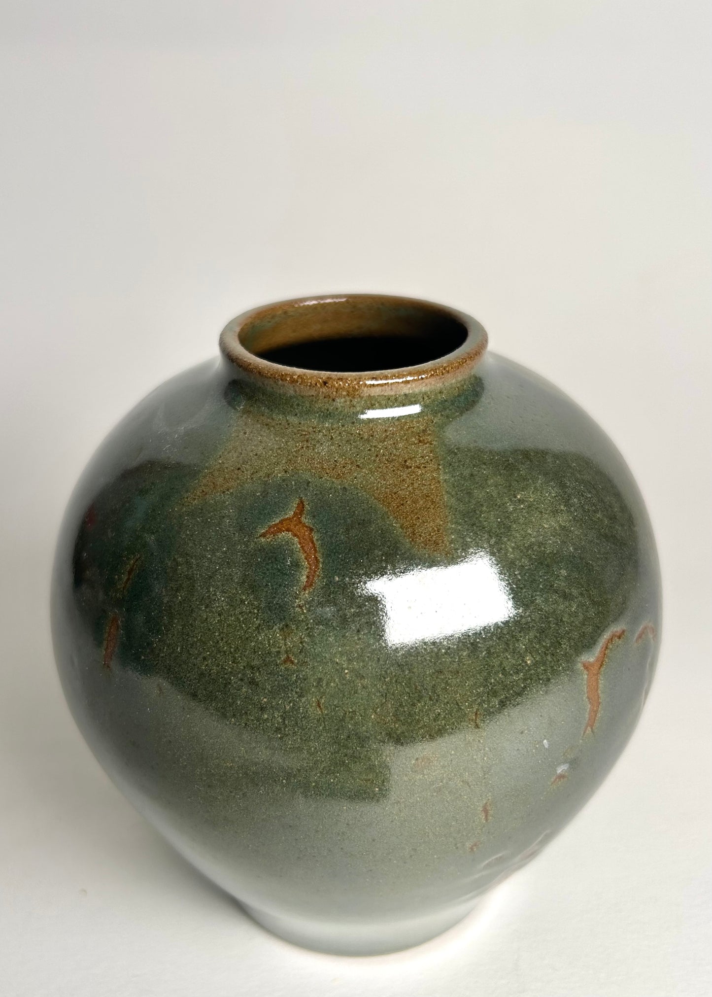 Jade Crawl Vase.