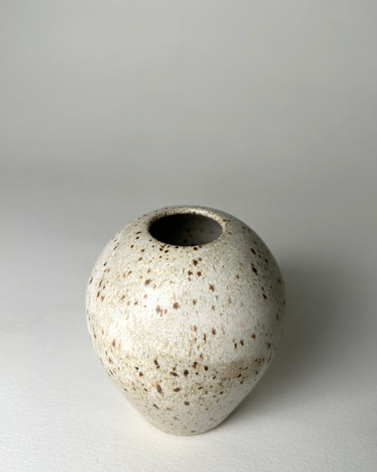 Little Orb Vase 2.