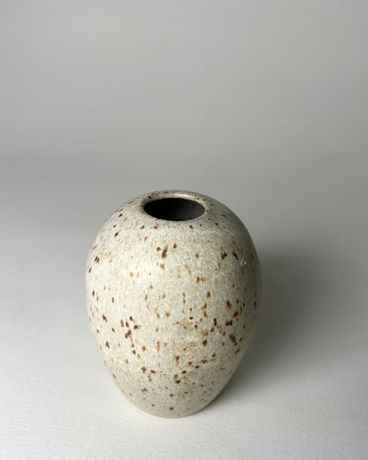Little Orb Vase 1.